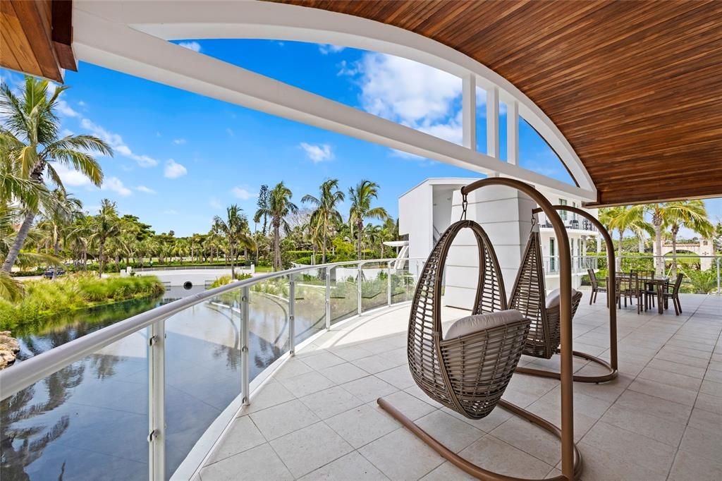 For Sale: $5,999,000 (4 beds, 4 baths, 3921 Square Feet)