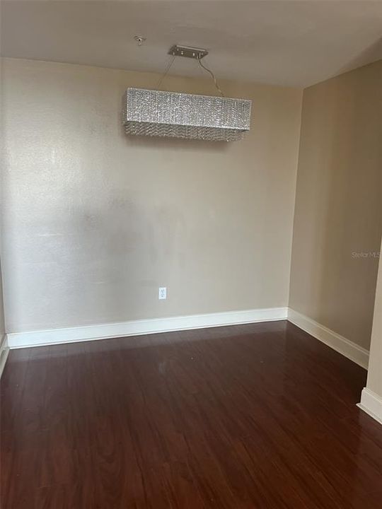 For Rent: $3,100 (2 beds, 1 baths, 1056 Square Feet)