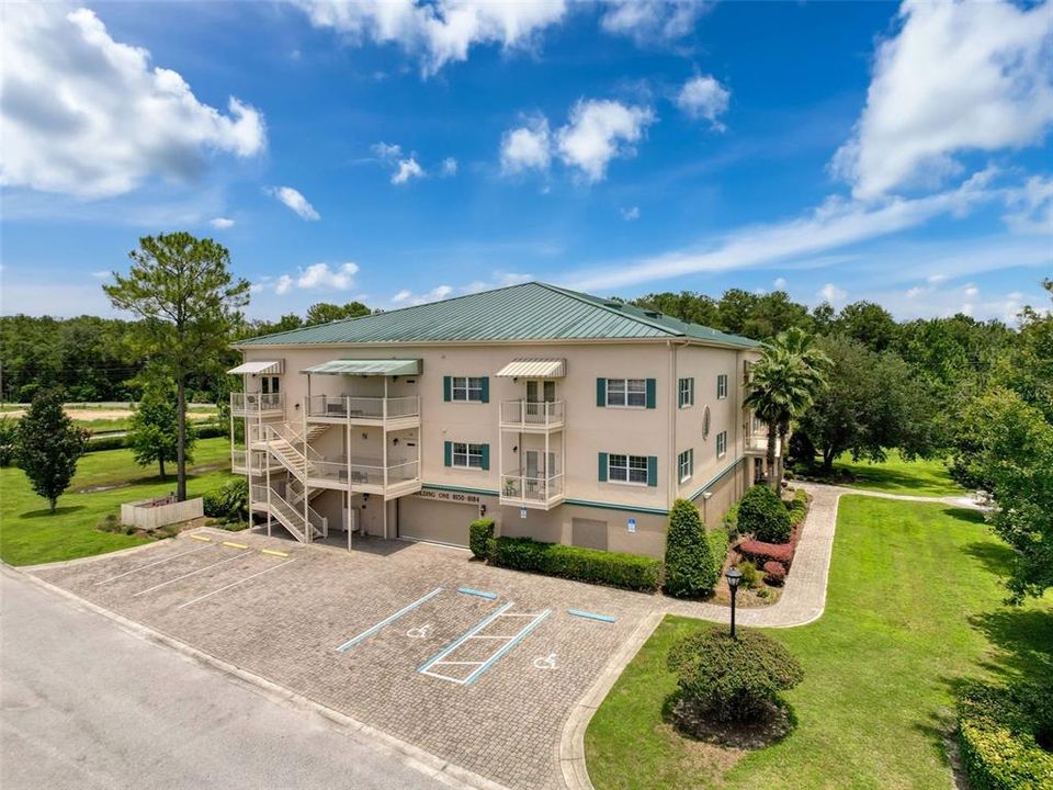 Recently Sold: $213,900 (2 beds, 2 baths, 1674 Square Feet)