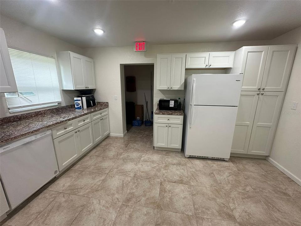 На продажу: $449,999 (0 спален, 0 ванн, 4006 Квадратных фут)