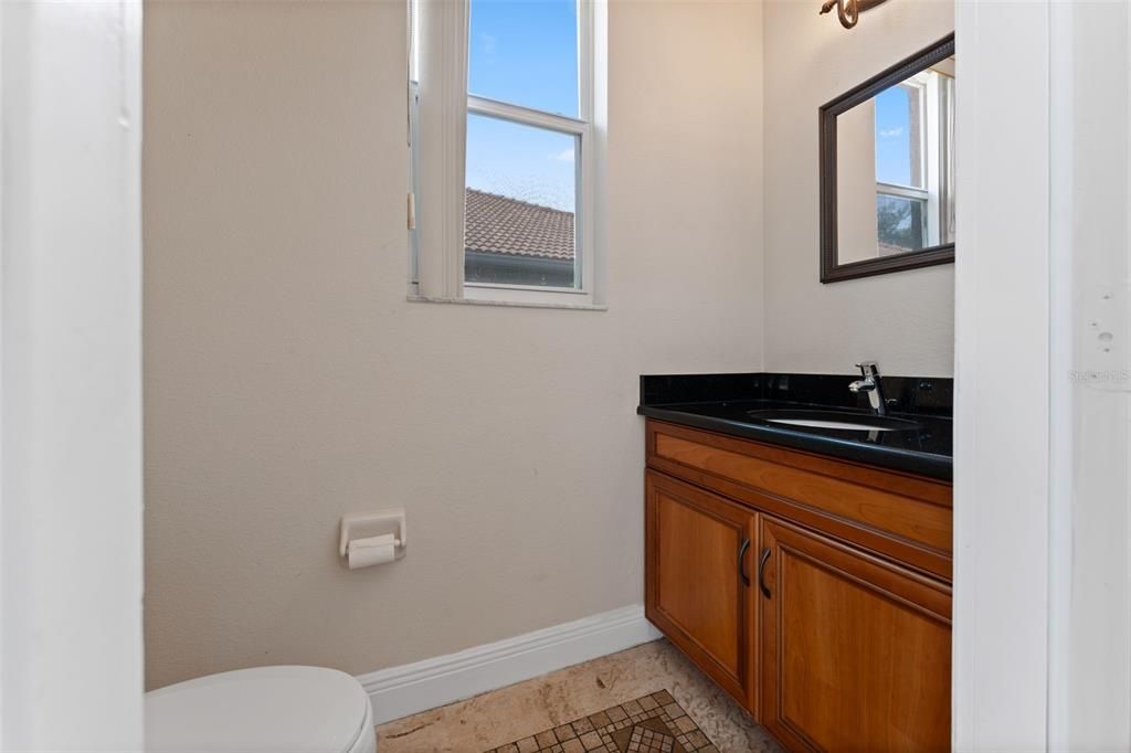 Activo con contrato: $849,900 (5 camas, 3 baños, 2788 Pies cuadrados)