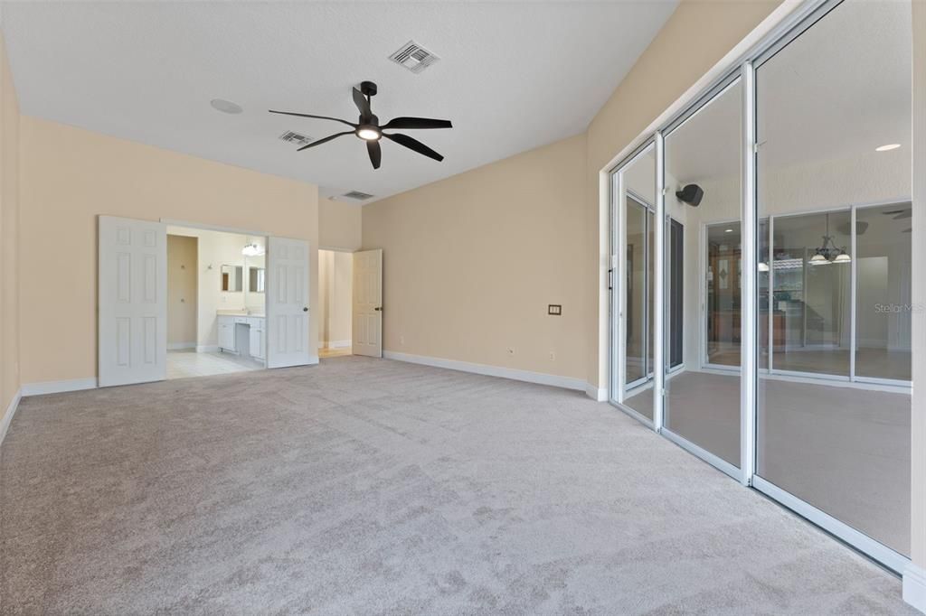 Activo con contrato: $849,900 (5 camas, 3 baños, 2788 Pies cuadrados)