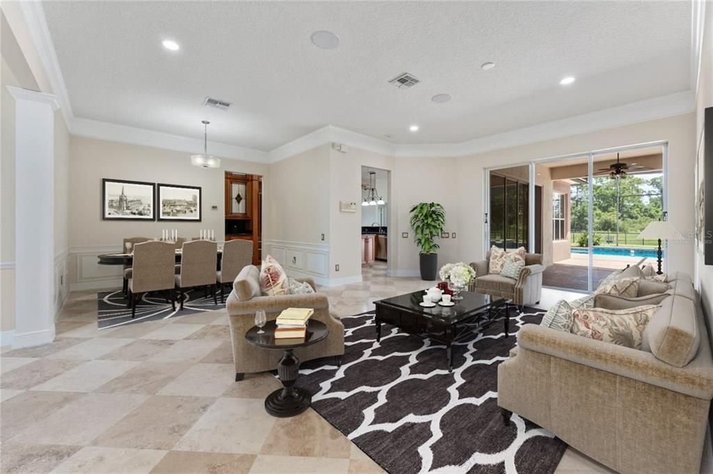 Activo con contrato: $849,900 (5 camas, 3 baños, 2788 Pies cuadrados)