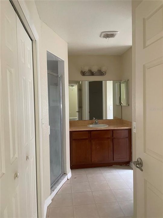 Под контрактом: $249,900 (3 спален, 2 ванн, 1292 Квадратных фут)