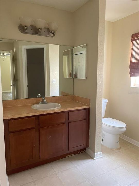 Под контрактом: $249,900 (3 спален, 2 ванн, 1292 Квадратных фут)