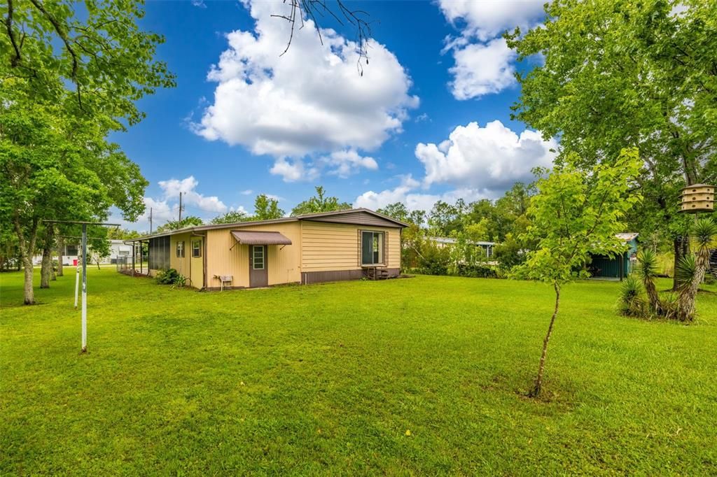 For Sale: $141,999 (2 beds, 2 baths, 1345 Square Feet)