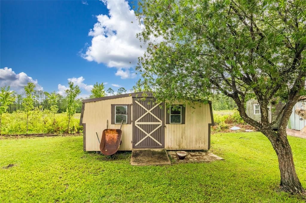 For Sale: $141,999 (2 beds, 2 baths, 1345 Square Feet)