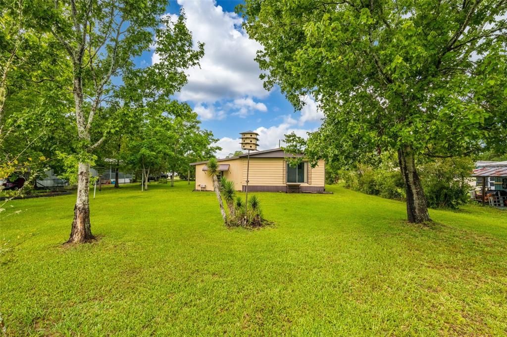 For Sale: $141,999 (2 beds, 2 baths, 1345 Square Feet)