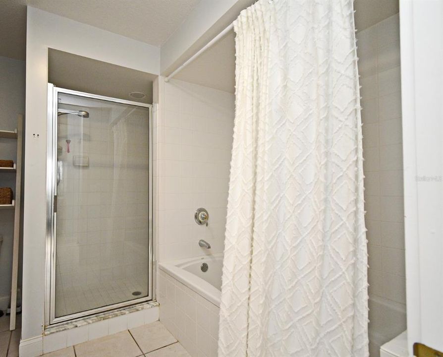 待售: $359,900 (2 贝兹, 2 浴室, 1339 平方英尺)