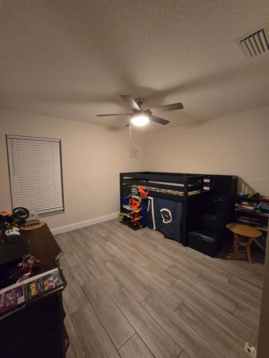 En Venta: $549,999 (4 camas, 3 baños, 1857 Pies cuadrados)