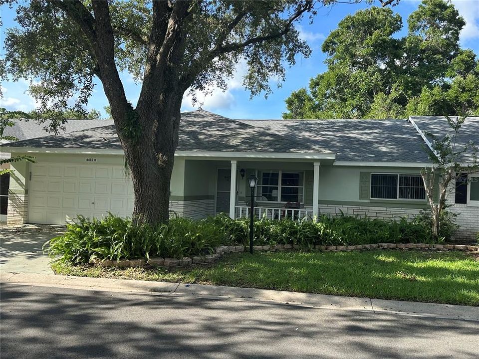 Recently Rented: $1,600 (2 beds, 2 baths, 1454 Square Feet)