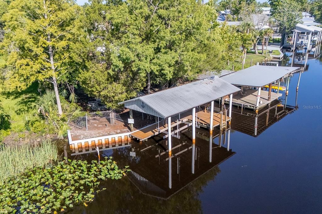 En Venta: $400,000 (2 camas, 2 baños, 2576 Pies cuadrados)