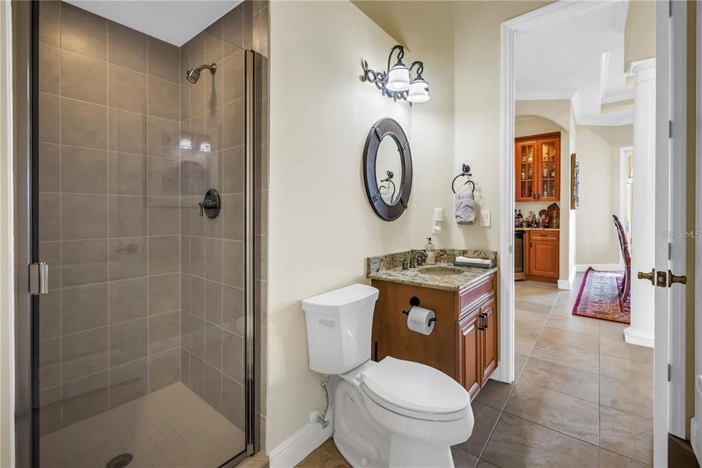 出租: $5,500 (4 贝兹, 4 浴室, 3833 平方英尺)