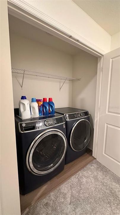 For Sale: $325,000 (3 beds, 2 baths, 1435 Square Feet)