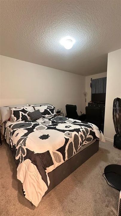 For Sale: $325,000 (3 beds, 2 baths, 1435 Square Feet)