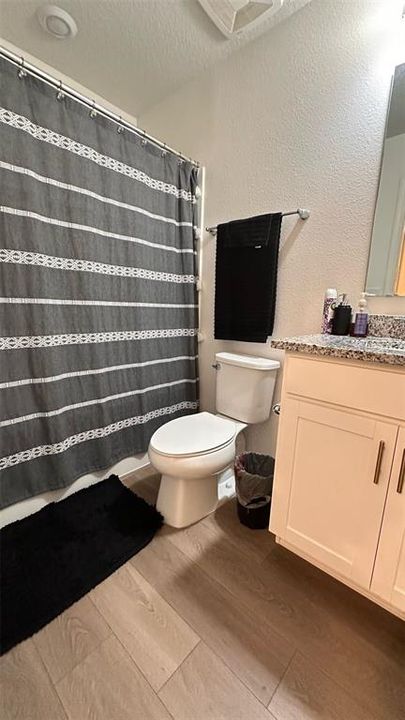 For Sale: $325,000 (3 beds, 2 baths, 1435 Square Feet)