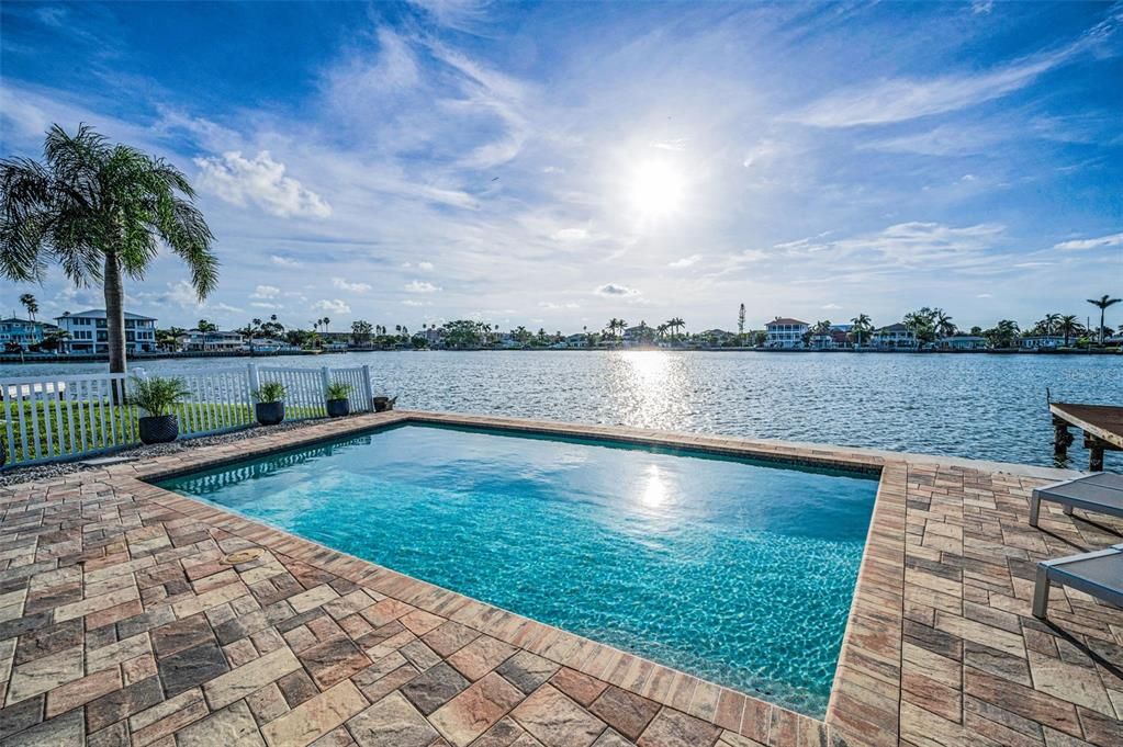 На продажу: $992,500 (2 спален, 2 ванн, 1704 Квадратных фут)