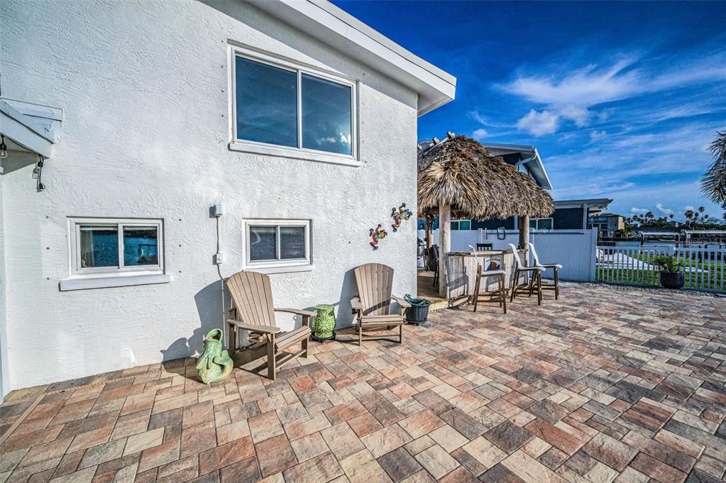 На продажу: $992,500 (2 спален, 2 ванн, 1704 Квадратных фут)