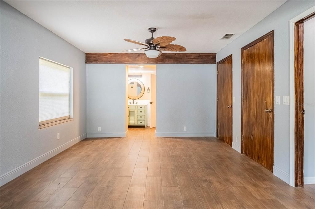 For Sale: $525,000 (4 beds, 4 baths, 3377 Square Feet)