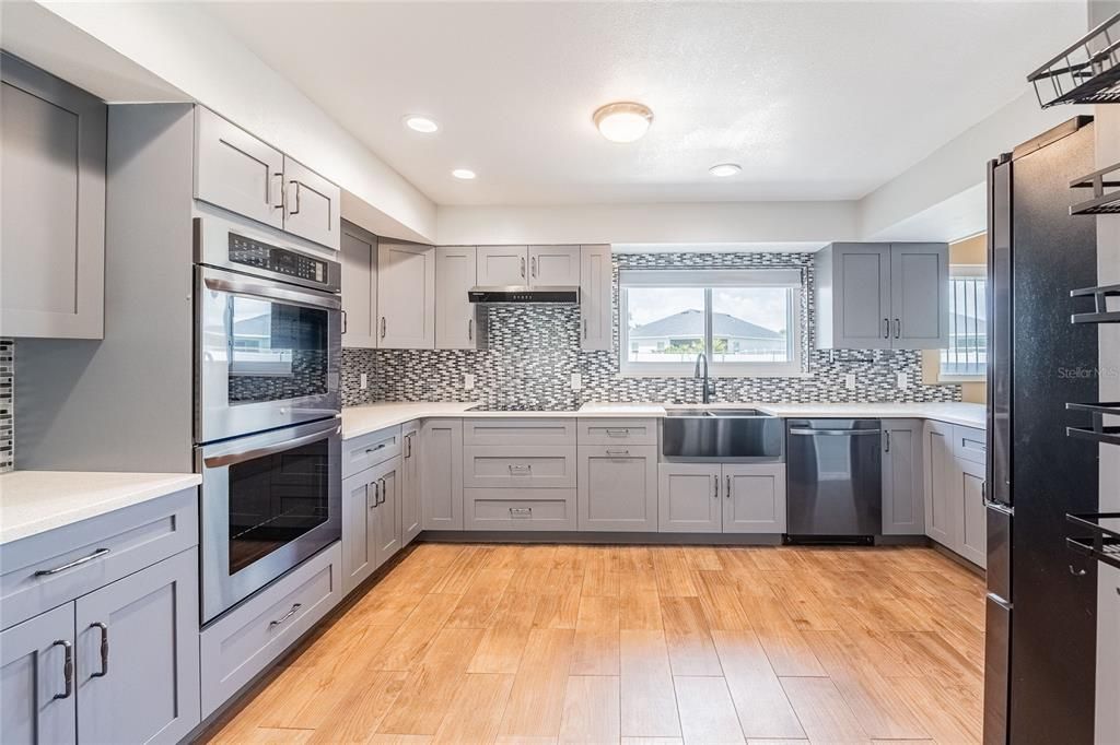 For Sale: $525,000 (4 beds, 4 baths, 3377 Square Feet)