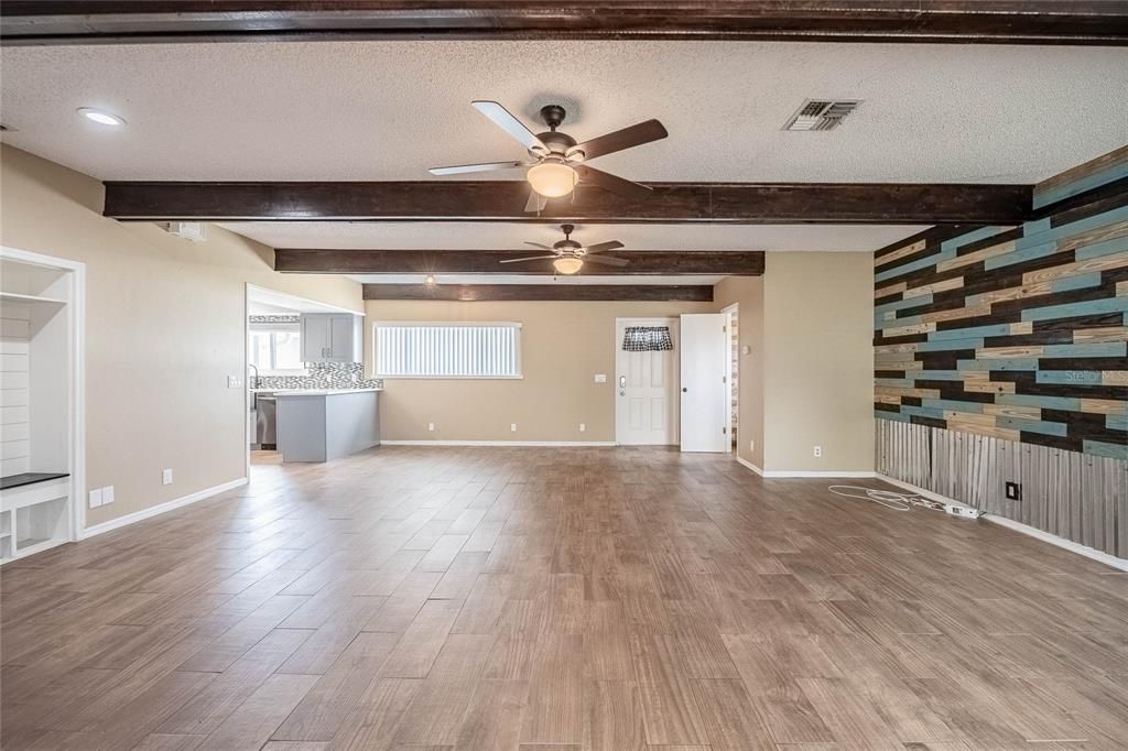 For Sale: $525,000 (4 beds, 4 baths, 3377 Square Feet)