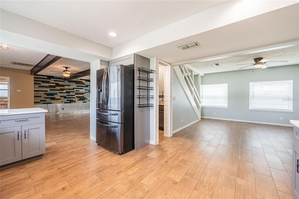 For Sale: $525,000 (4 beds, 4 baths, 3377 Square Feet)