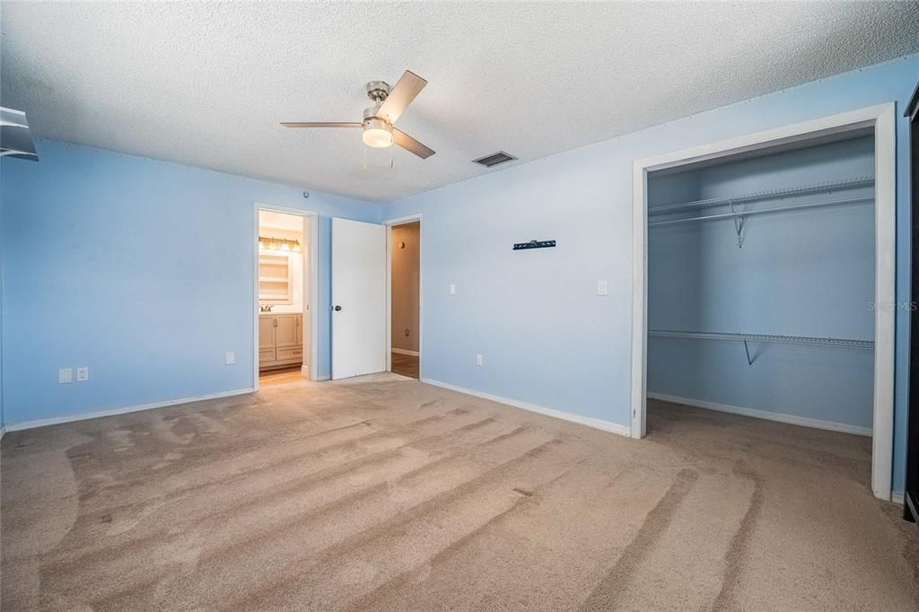 For Sale: $525,000 (4 beds, 4 baths, 3377 Square Feet)