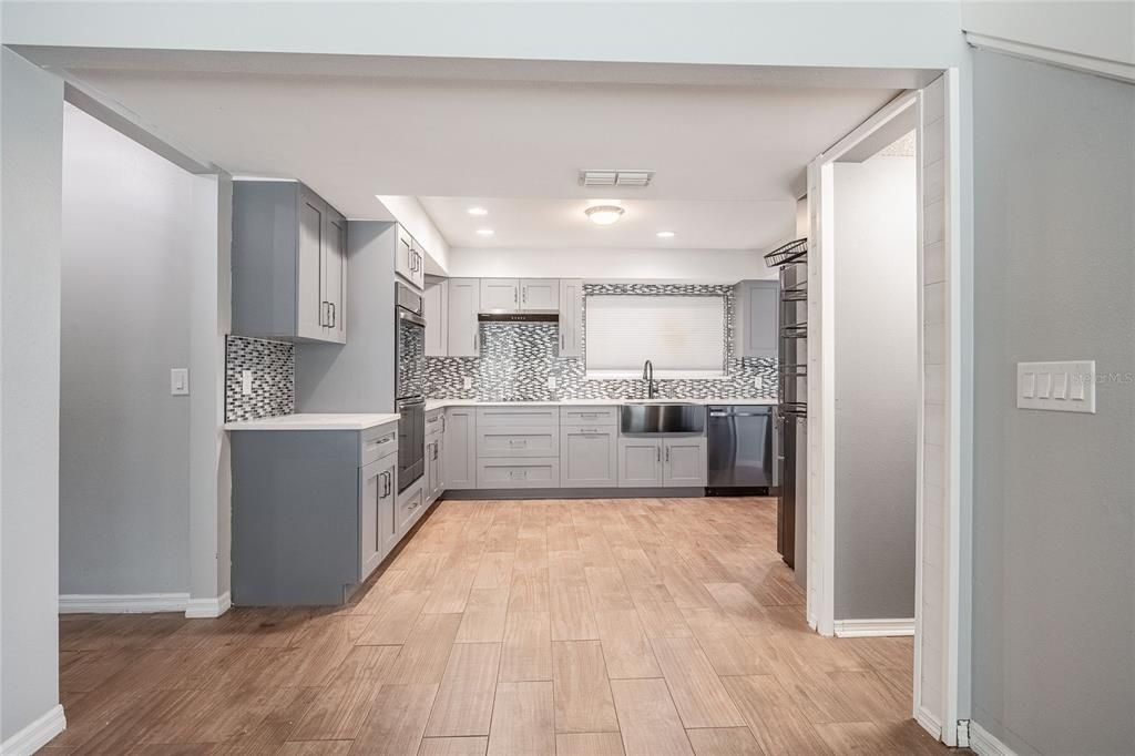 For Sale: $525,000 (4 beds, 4 baths, 3377 Square Feet)