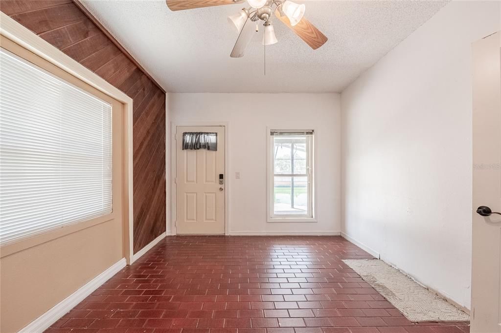 For Sale: $525,000 (4 beds, 4 baths, 3377 Square Feet)