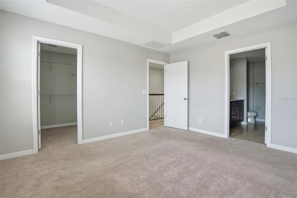 Activo con contrato: $401,990 (3 camas, 2 baños, 1554 Pies cuadrados)