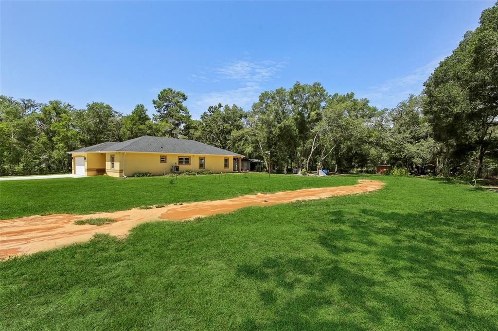 For Sale: $530,000 (4 beds, 3 baths, 2334 Square Feet)