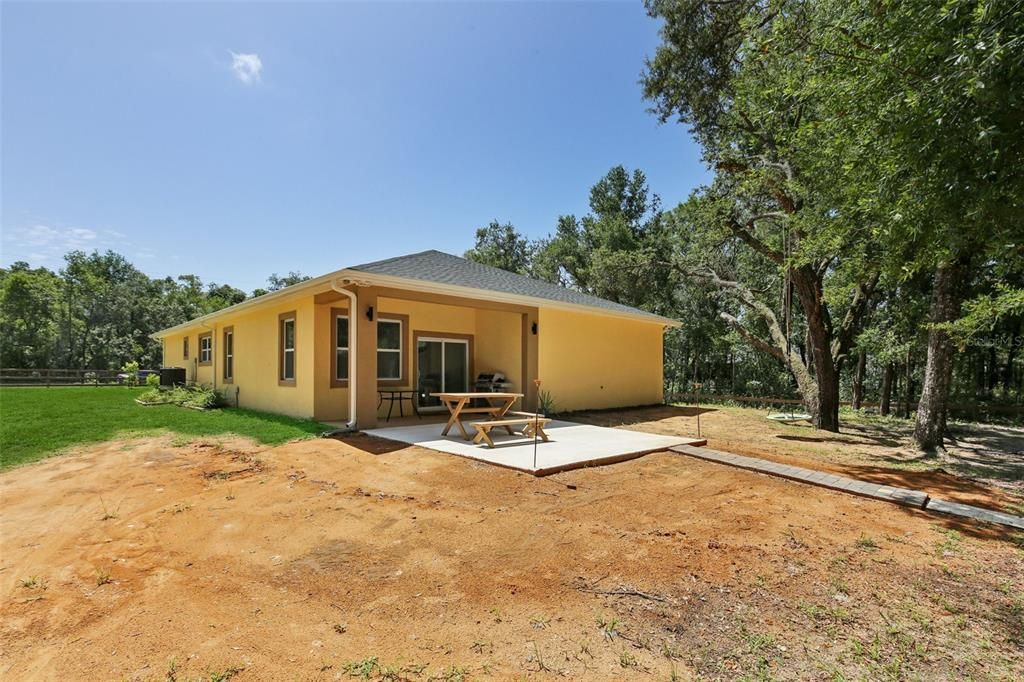 For Sale: $530,000 (4 beds, 3 baths, 2334 Square Feet)