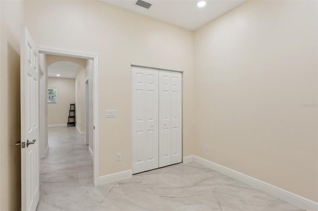 For Sale: $530,000 (4 beds, 3 baths, 2334 Square Feet)