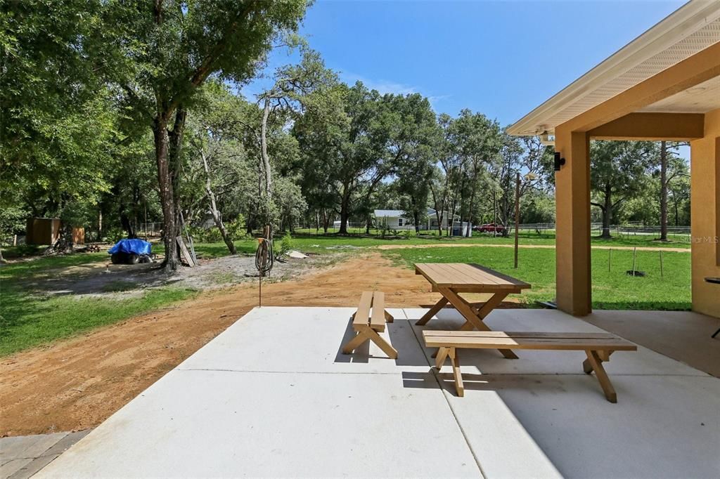 For Sale: $530,000 (4 beds, 3 baths, 2334 Square Feet)