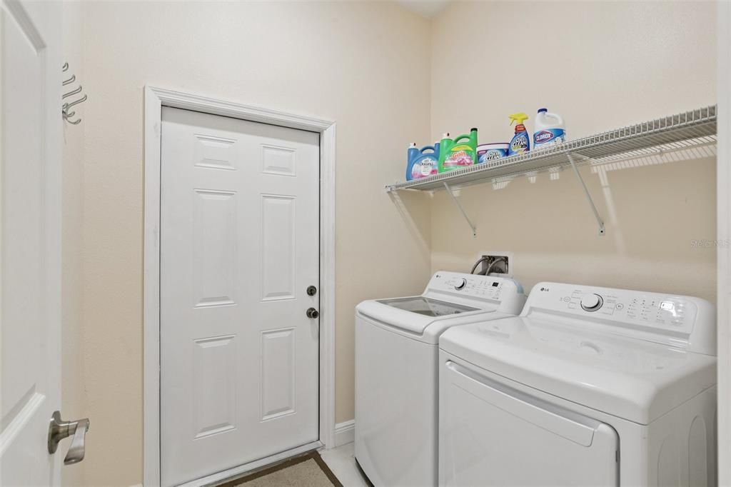 For Sale: $530,000 (4 beds, 3 baths, 2334 Square Feet)