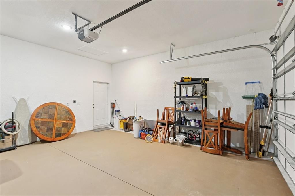 For Sale: $530,000 (4 beds, 3 baths, 2334 Square Feet)