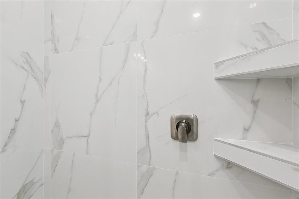 For Sale: $530,000 (4 beds, 3 baths, 2334 Square Feet)