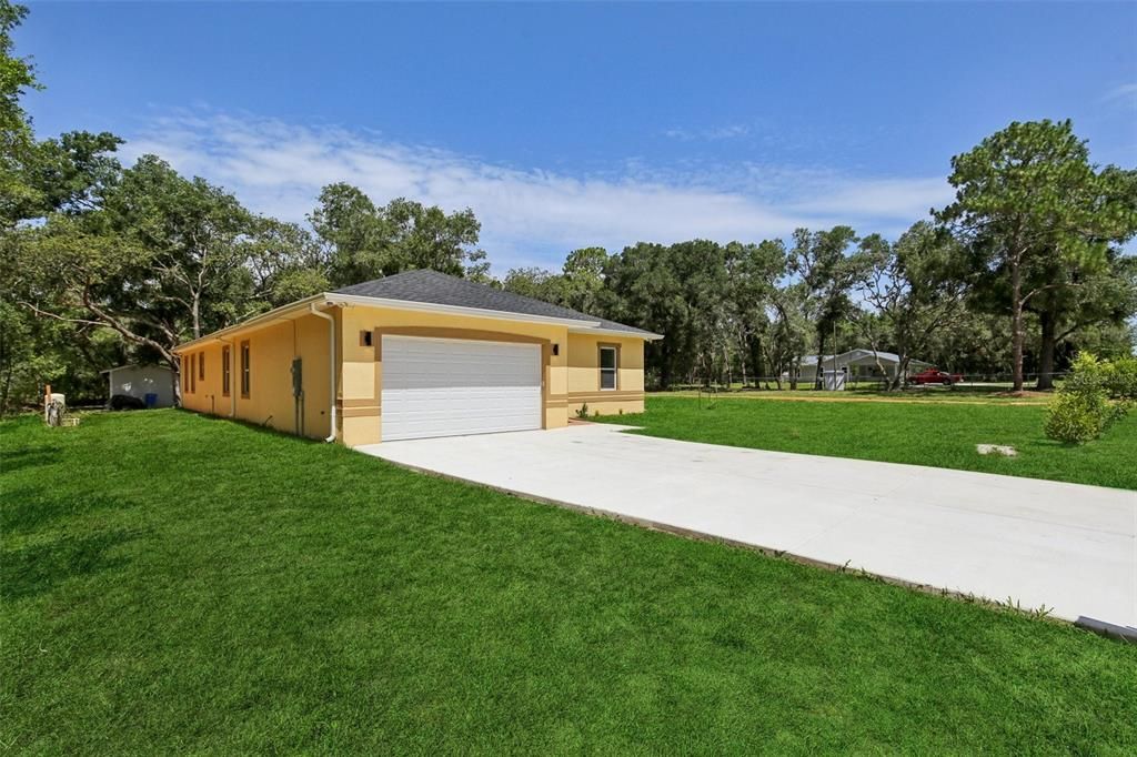 For Sale: $530,000 (4 beds, 3 baths, 2334 Square Feet)