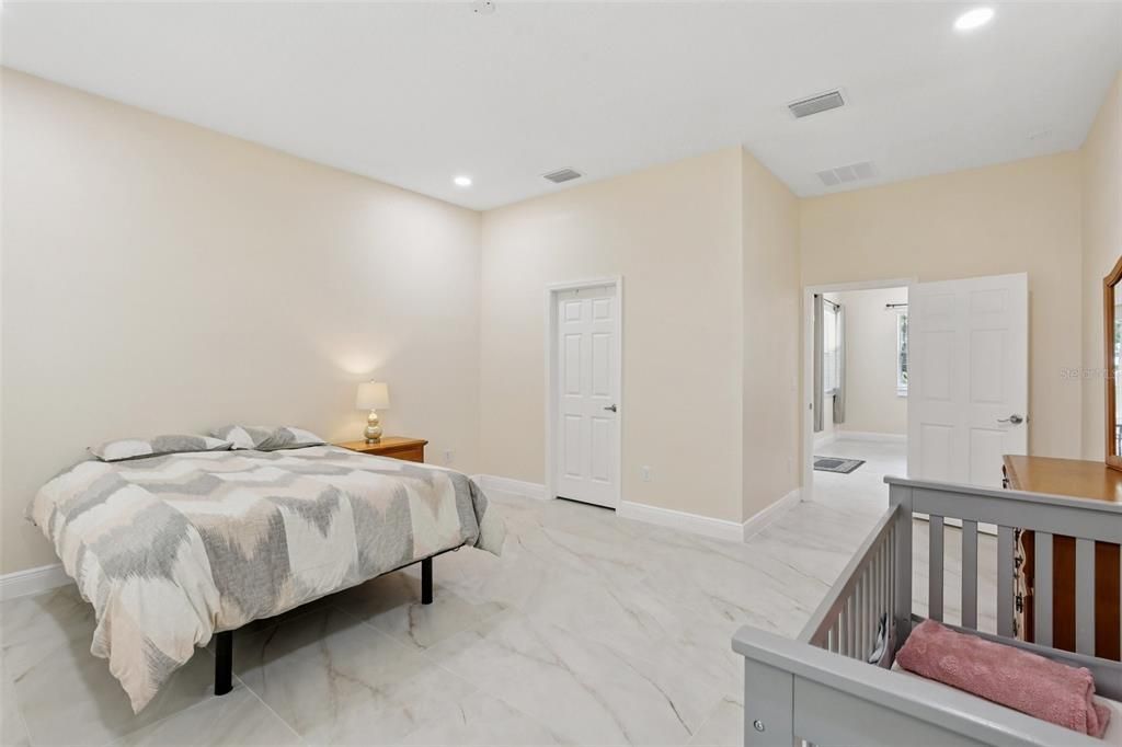 For Sale: $530,000 (4 beds, 3 baths, 2334 Square Feet)