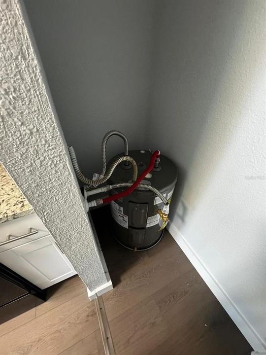 В аренду: $1,300 (2 спален, 1 ванн, 3160 Квадратных фут)