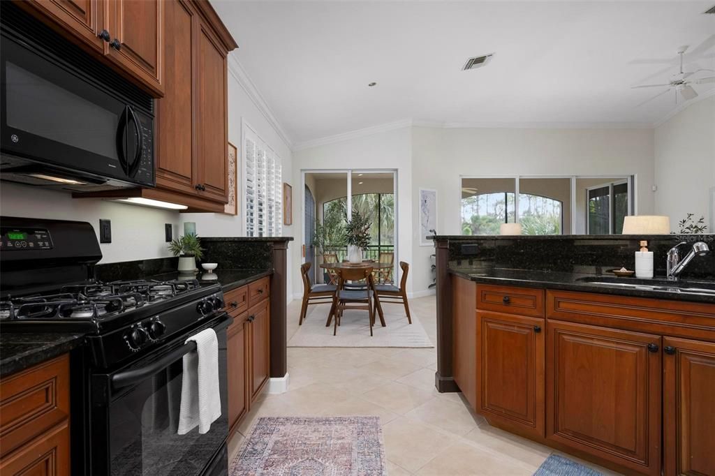 На продажу: $585,000 (3 спален, 2 ванн, 2326 Квадратных фут)