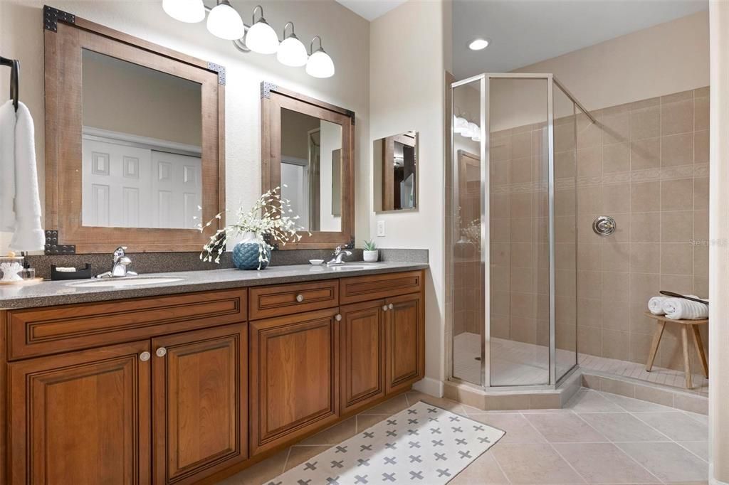 На продажу: $585,000 (3 спален, 2 ванн, 2326 Квадратных фут)