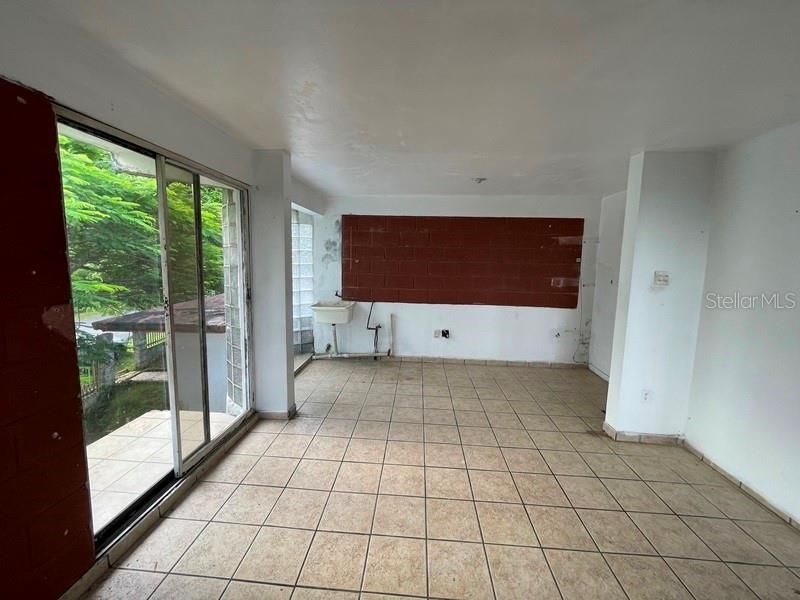 En Venta: $134,000 (5 camas, 0 baños, 2767 Pies cuadrados)