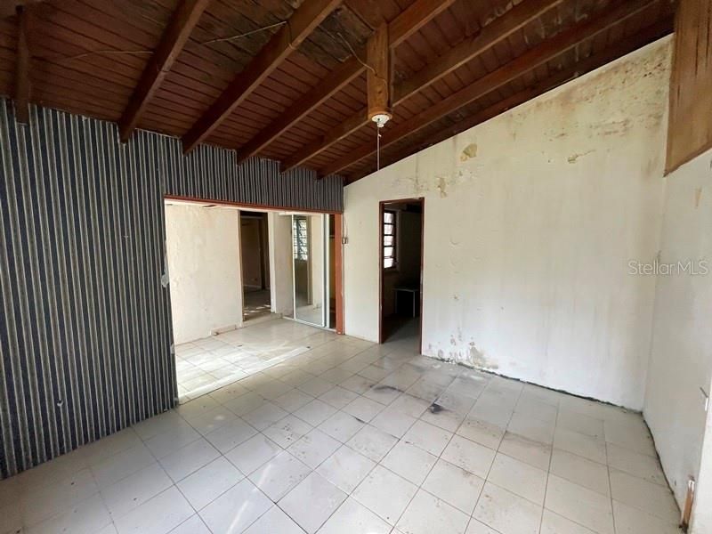 En Venta: $134,000 (5 camas, 0 baños, 2767 Pies cuadrados)