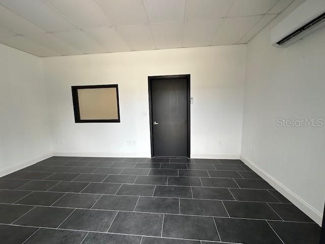 待售: $24,000 (0 贝兹, 0 浴室, 120 平方英尺)