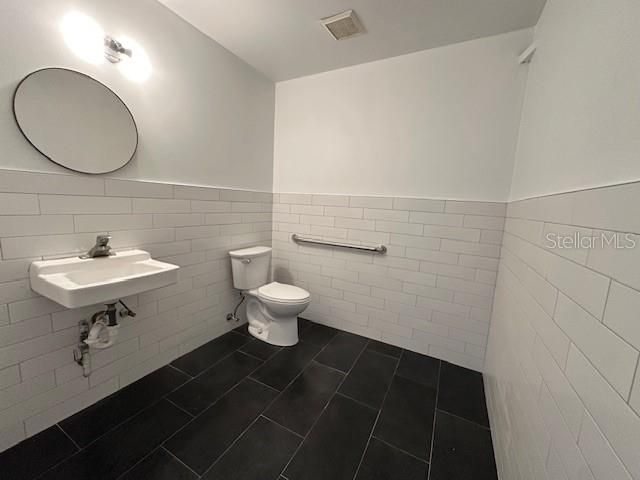 待售: $24,000 (0 贝兹, 0 浴室, 120 平方英尺)