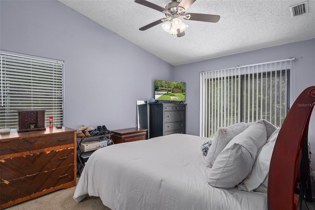 For Sale: $340,000 (3 beds, 2 baths, 1728 Square Feet)