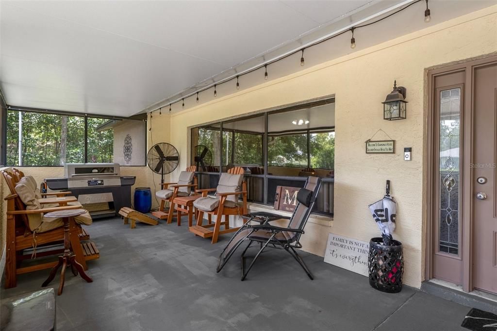 For Sale: $340,000 (3 beds, 2 baths, 1728 Square Feet)