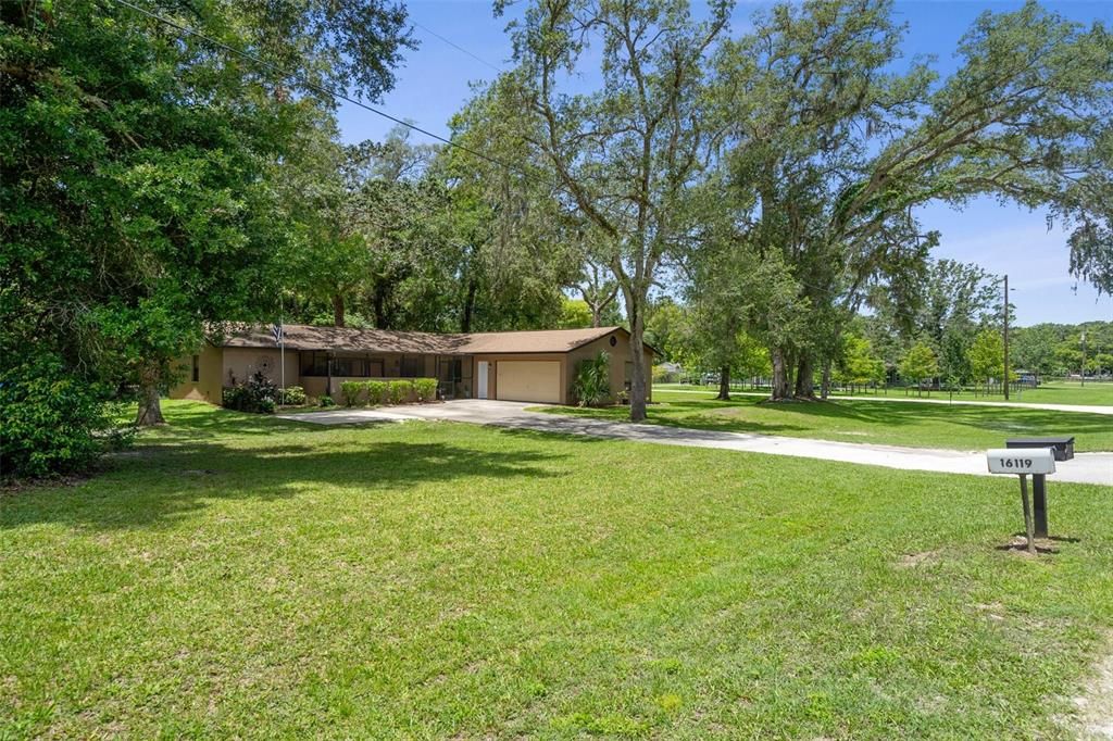 For Sale: $340,000 (3 beds, 2 baths, 1728 Square Feet)