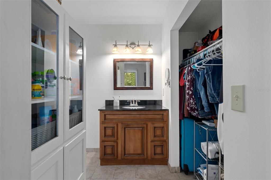 For Sale: $340,000 (3 beds, 2 baths, 1728 Square Feet)